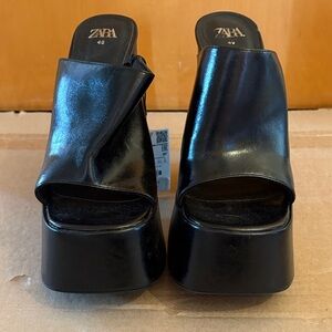 Zara Glossy Black Platform Heels